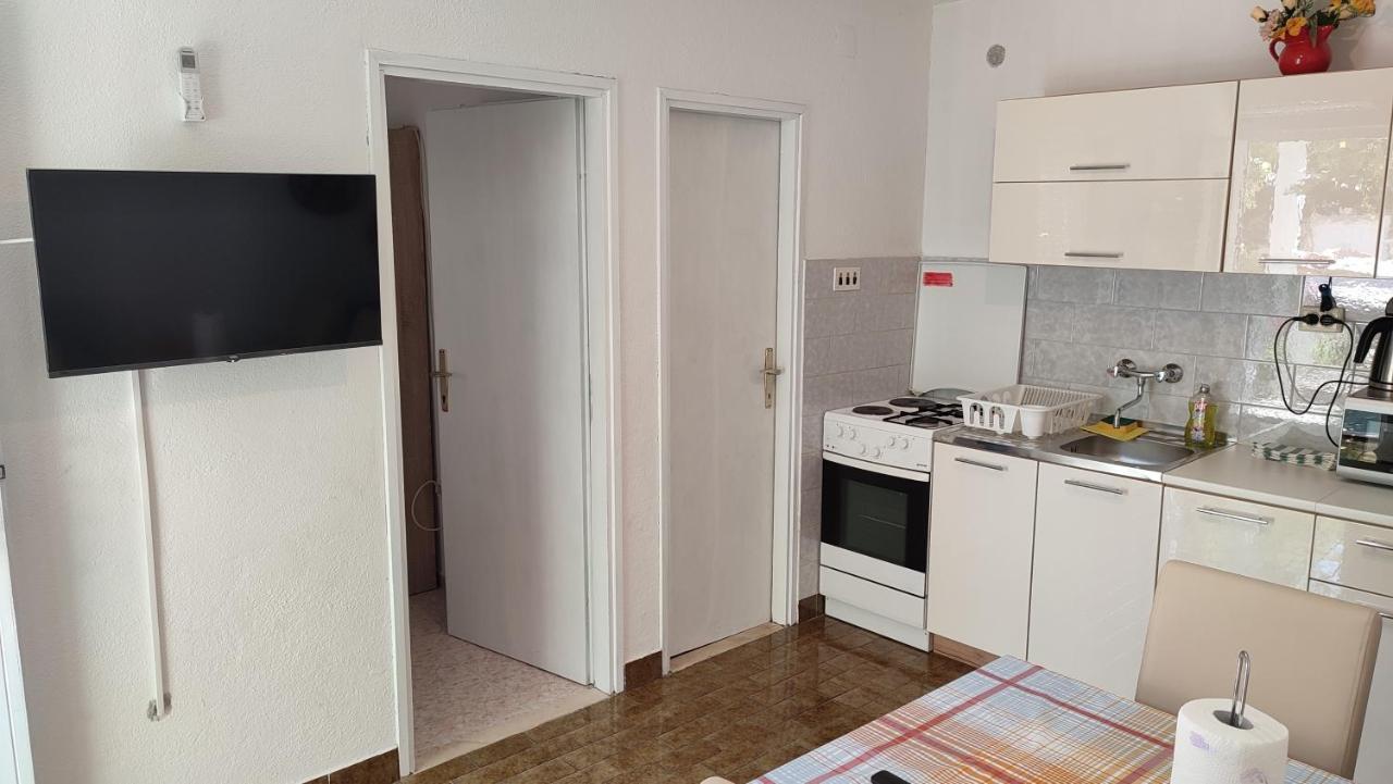 Apartmani Vinko Бол Экстерьер фото