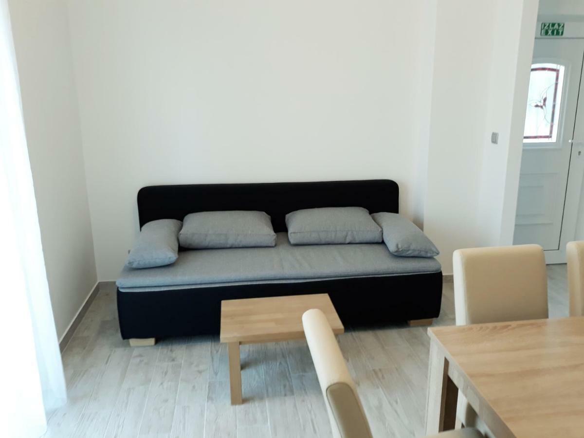 Apartmani Vinko Бол Экстерьер фото